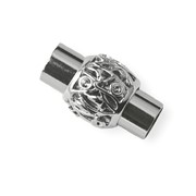 Magnetic fastening